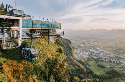 Karren Seilbahn und Panoramarestaurant