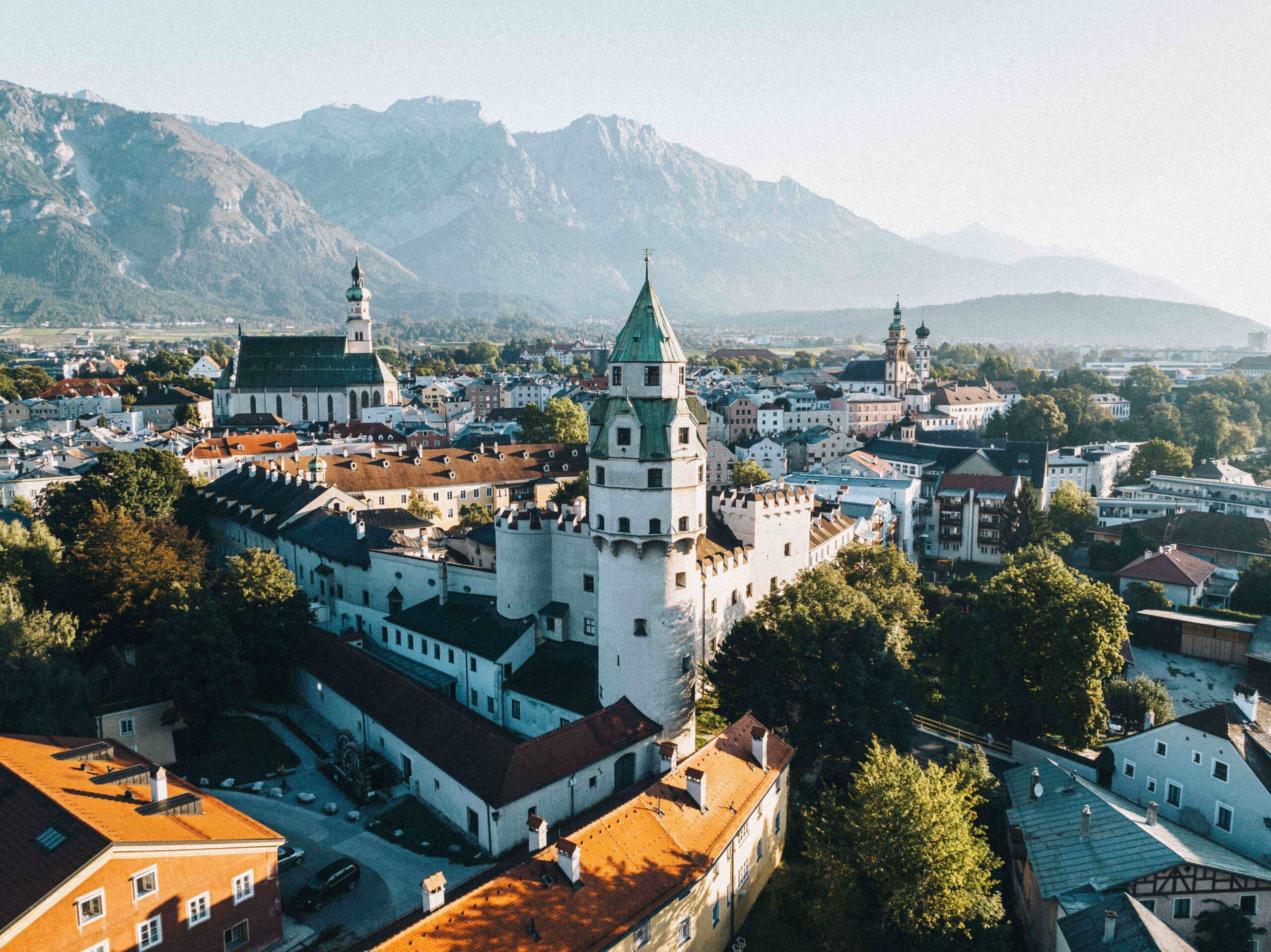 (c) hall-wattens.at